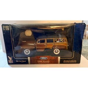 Yat Ming Signature Series 1948 Ford Woody 1:18 Diecast Model Wood Panel 2002